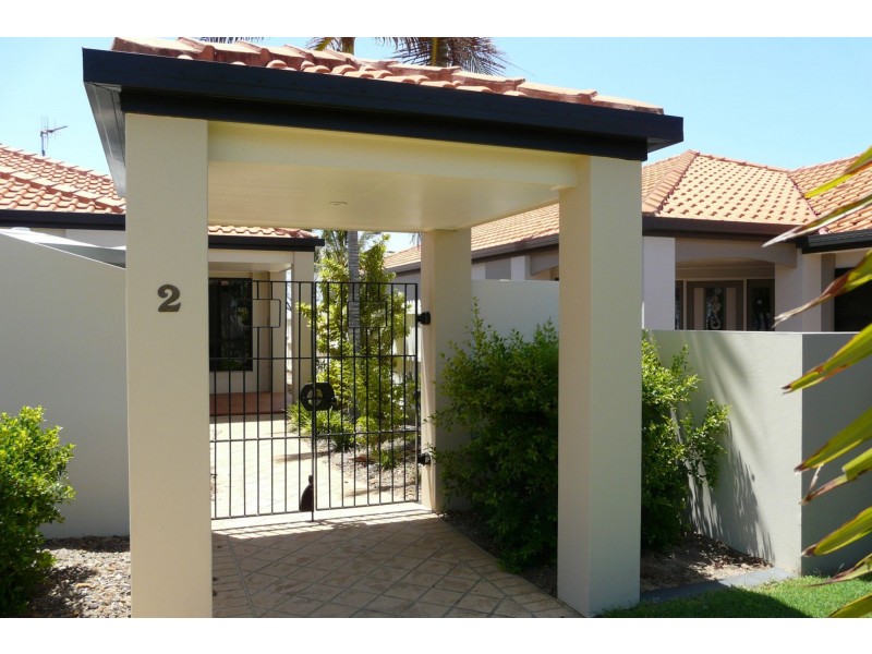 2 Chantelle Circuit, Coral Cove QLD 4670