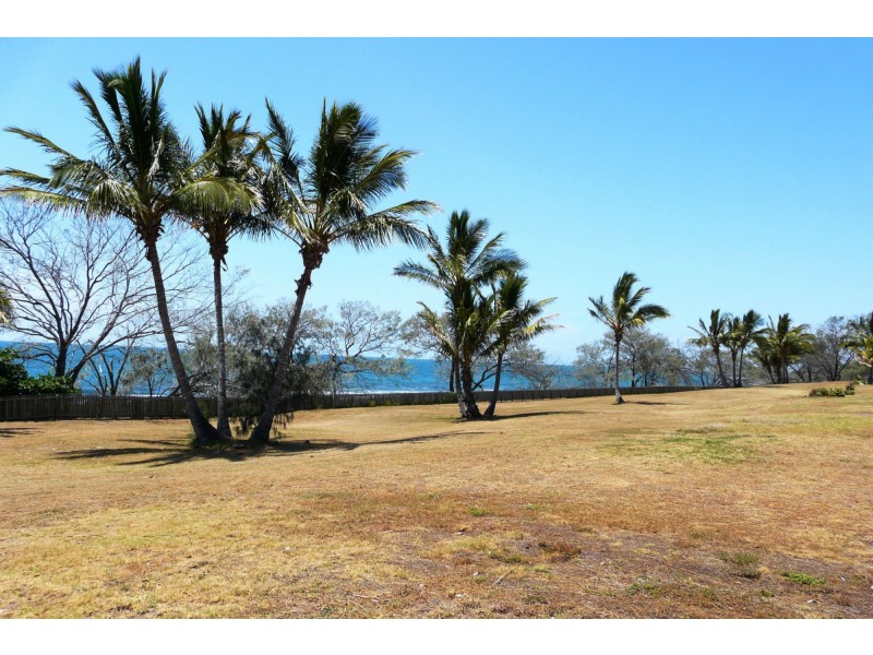 2 Chantelle Circuit, Coral Cove QLD 4670