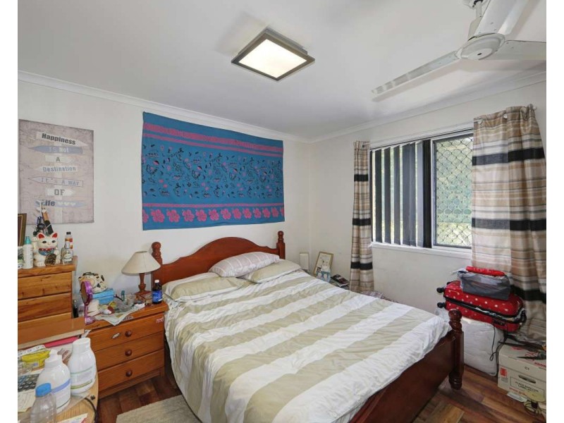 25 Burns Street, Burnett Heads QLD 4670