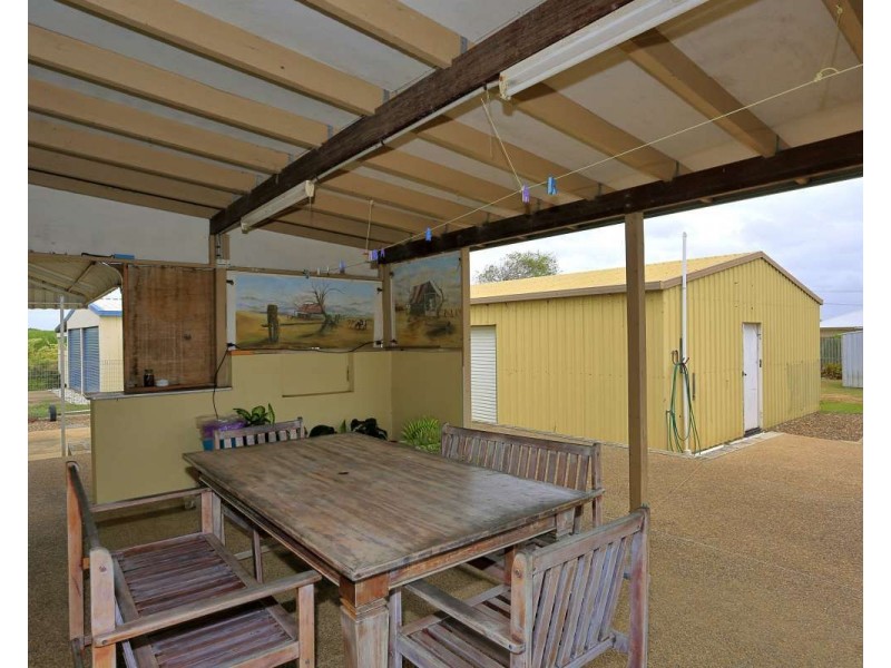 25 Burns Street, Burnett Heads QLD 4670