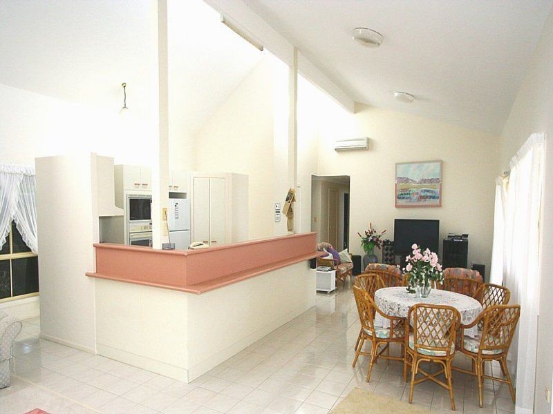 46 Barolin Esplanade, Coral Cove QLD 4670