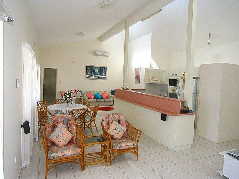 46 Barolin Esplanade, Coral Cove QLD 4670