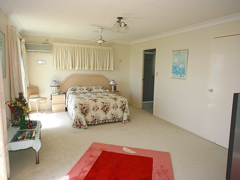 46 Barolin Esplanade, Coral Cove QLD 4670