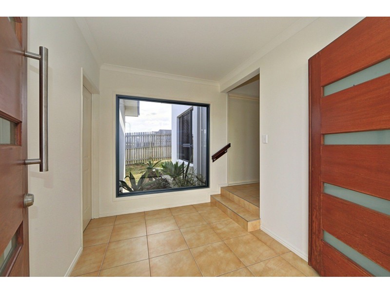 2 Arthur Brown Court, Coral Cove QLD 4670