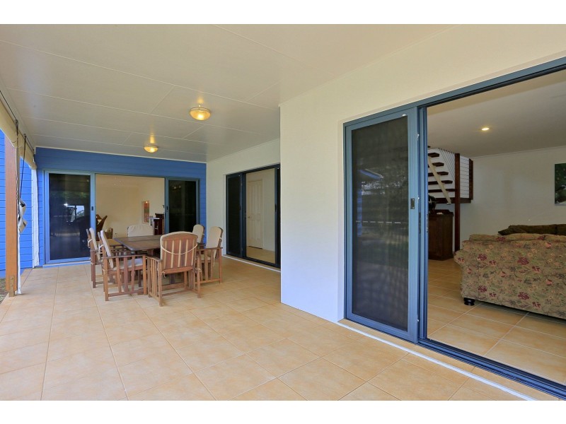 2 Arthur Brown Court, Coral Cove QLD 4670