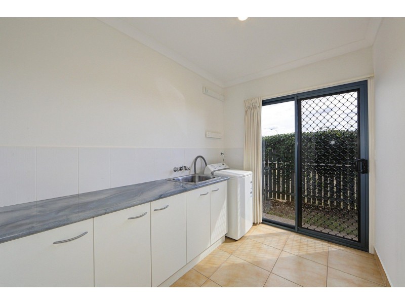 2 Arthur Brown Court, Coral Cove QLD 4670