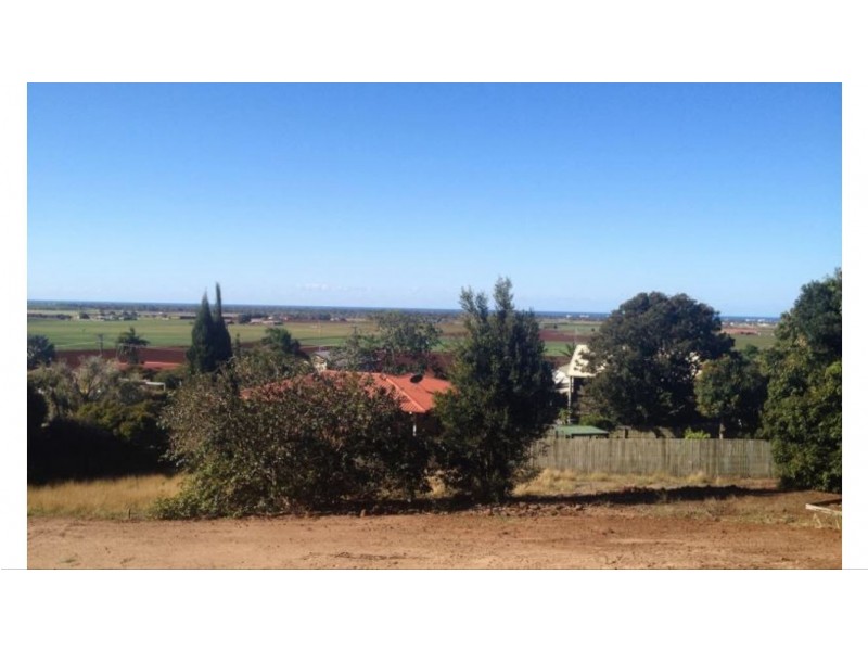5 Bayview Terrace, Qunaba QLD 4670