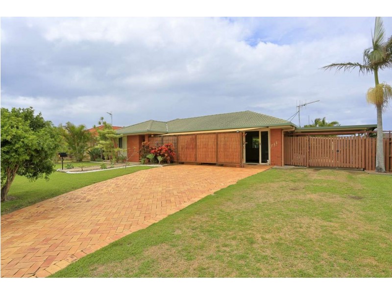 137 Moodies Road, Bargara QLD 4670