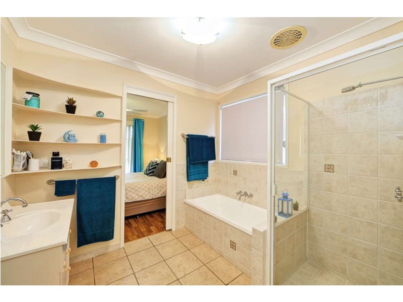 137 Moodies Road, Bargara QLD 4670