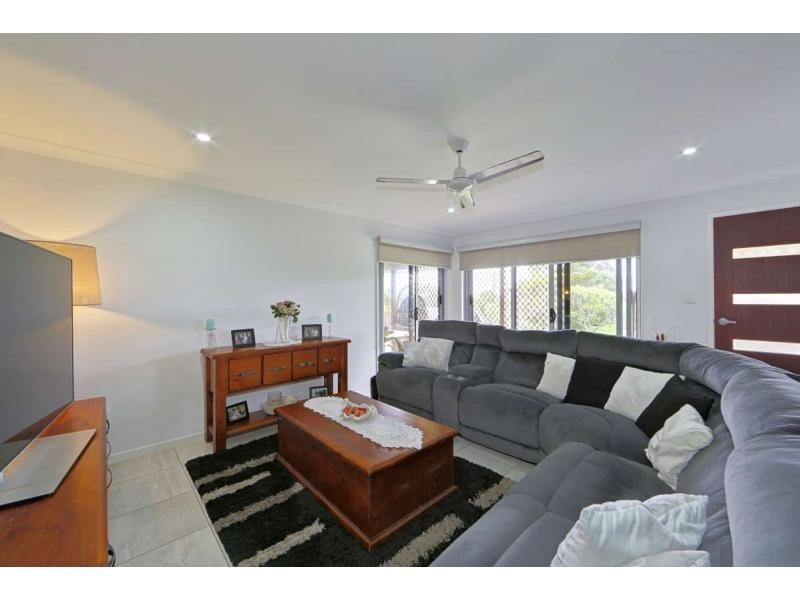 15 Grotherr Street, Qunaba QLD 4670