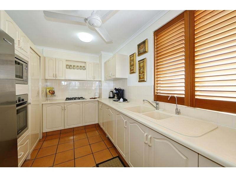 Unit 3a/102 Miller Street, Bargara QLD 4670