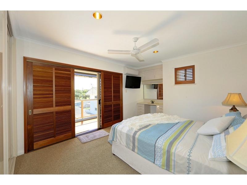 Unit 3a/102 Miller Street, Bargara QLD 4670