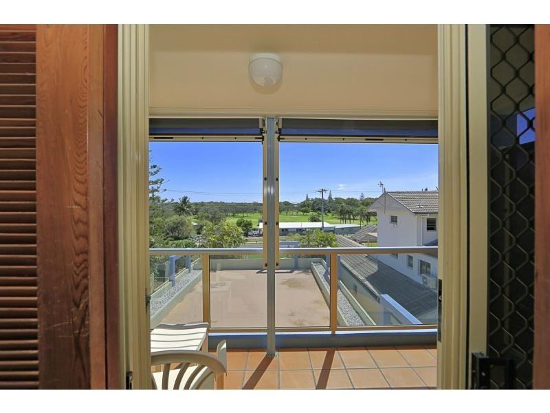 Unit 3a/102 Miller Street, Bargara QLD 4670