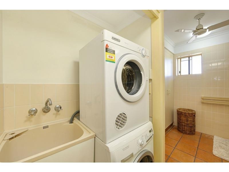 Unit 3a/102 Miller Street, Bargara QLD 4670