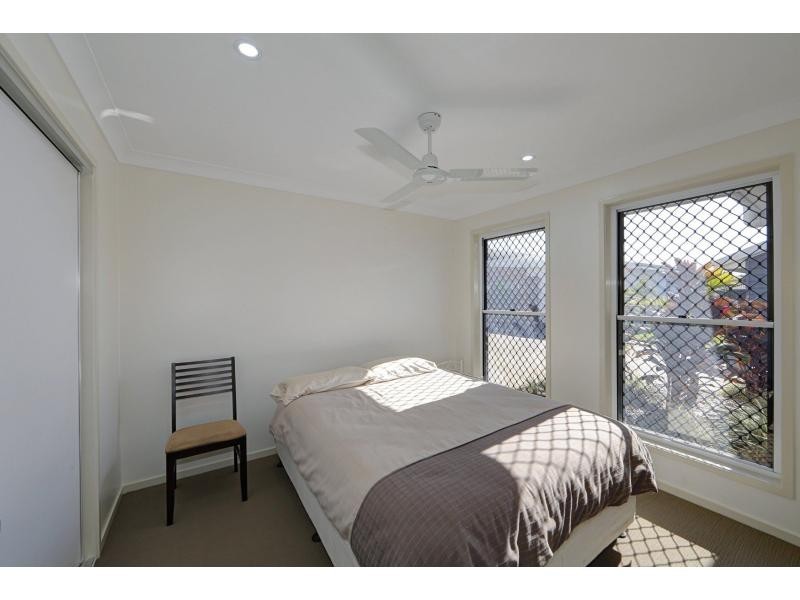 Unit 5/6 Backhill Drive, Coral Cove QLD 4670