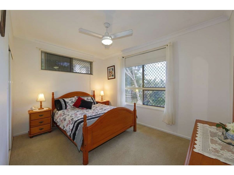 5 Majestic Place, Coral Cove QLD 4670