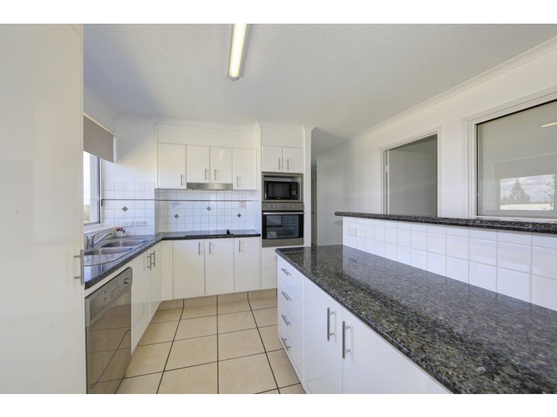 10/2 Baxter Street, Bargara QLD 4670