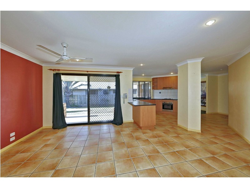 225 Barolin Esplanade, Coral Cove QLD 4670