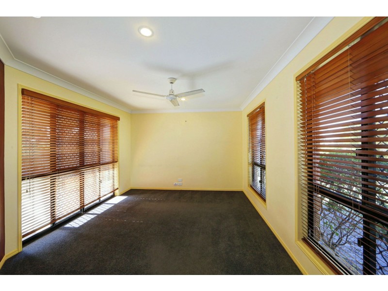 225 Barolin Esplanade, Coral Cove QLD 4670