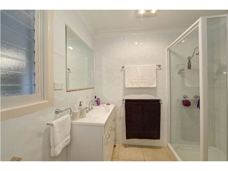 7 Shelley Street, Burnett Heads QLD 4670