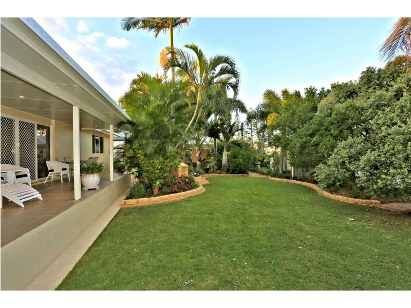 7 Shelley Street, Burnett Heads QLD 4670