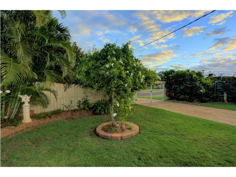 7 Shelley Street, Burnett Heads QLD 4670