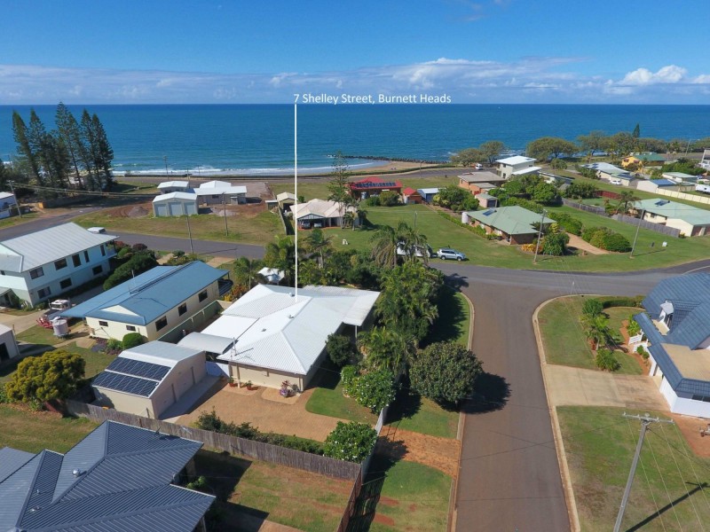 7 Shelley Street, Burnett Heads QLD 4670