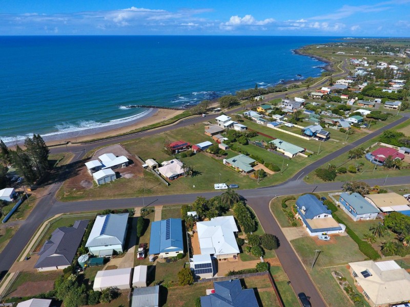 7 Shelley Street, Burnett Heads QLD 4670