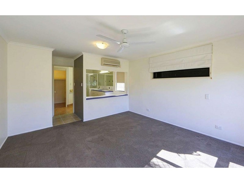 24 Chantelle Circuit, Coral Cove QLD 4670