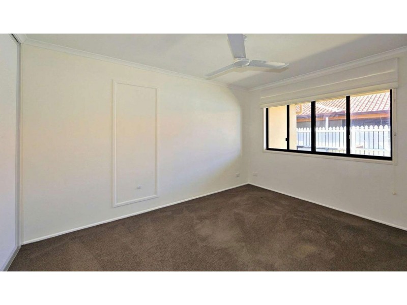 24 Chantelle Circuit, Coral Cove QLD 4670