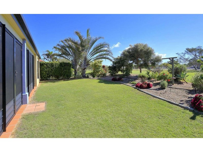 24 Chantelle Circuit, Coral Cove QLD 4670