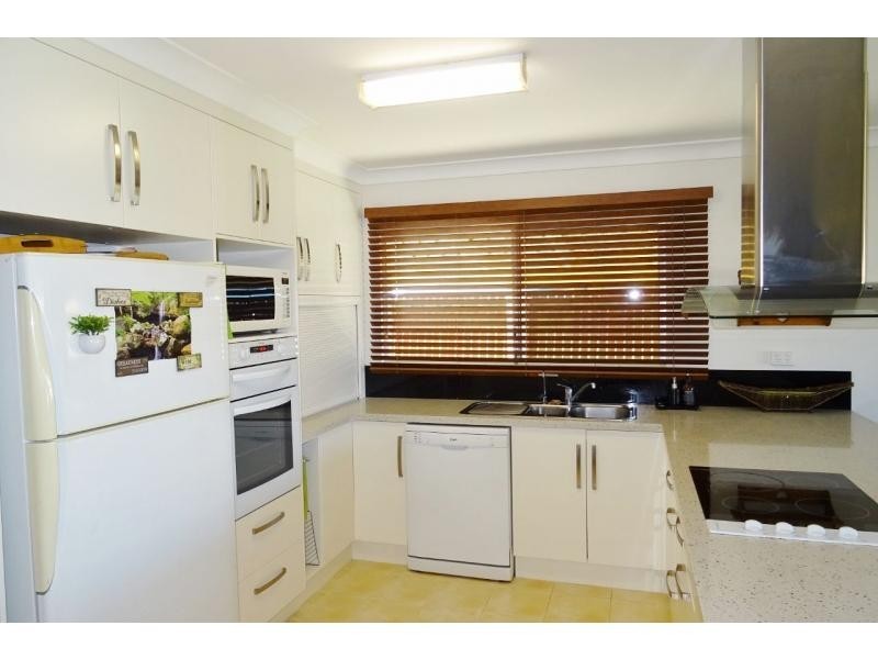 47 Bluewater Drive, Elliott Heads QLD 4670