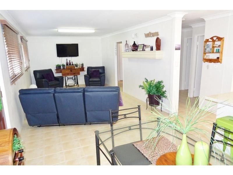 47 Bluewater Drive, Elliott Heads QLD 4670