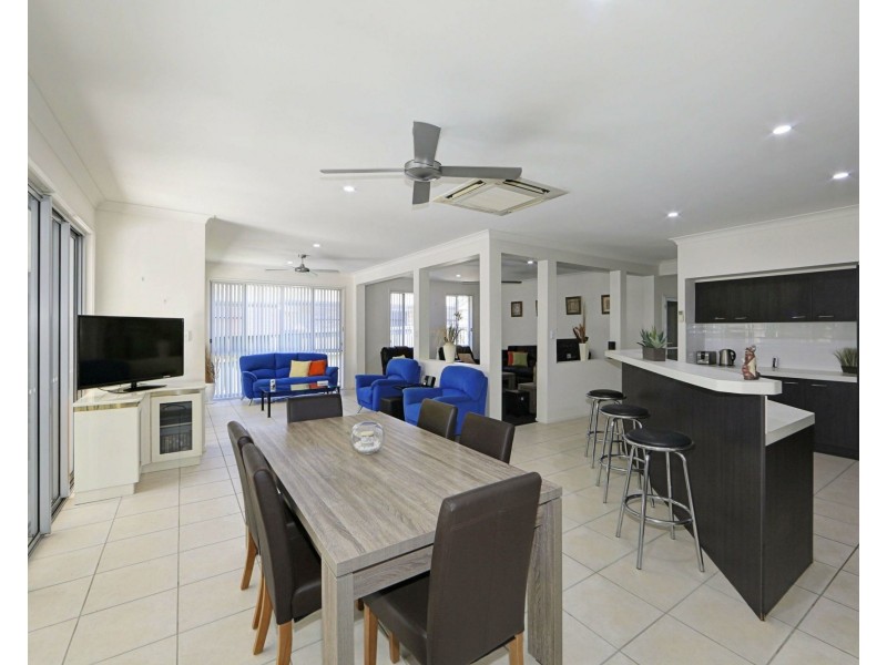 6 Breeze Drive, Bargara QLD 4670