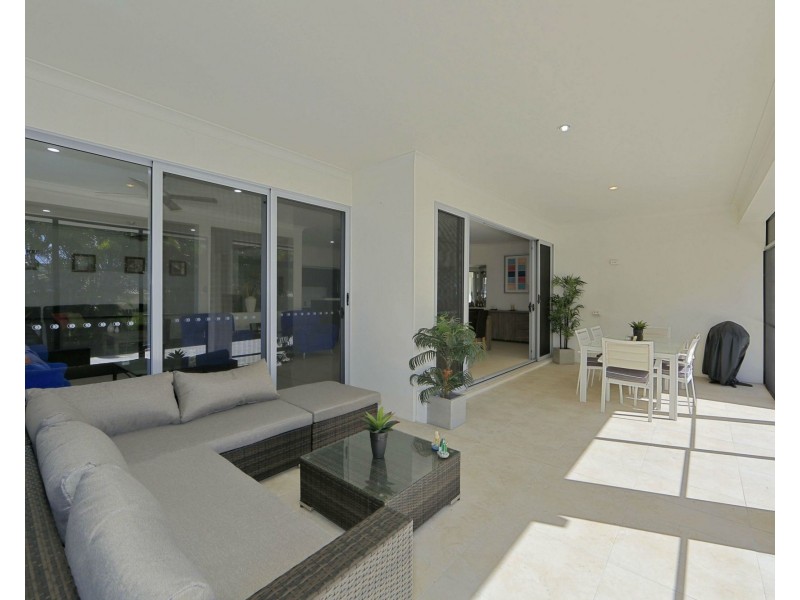 6 Breeze Drive, Bargara QLD 4670