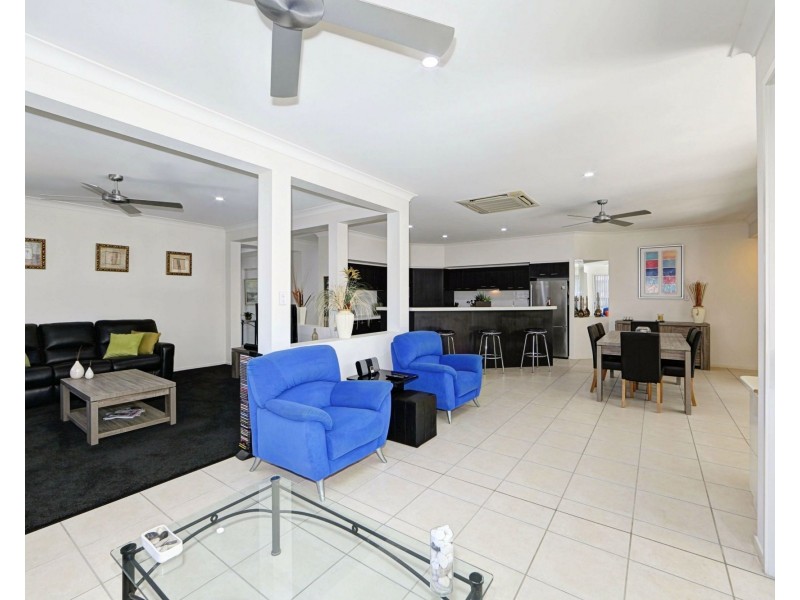 6 Breeze Drive, Bargara QLD 4670