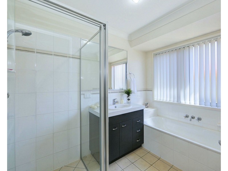 6 Breeze Drive, Bargara QLD 4670