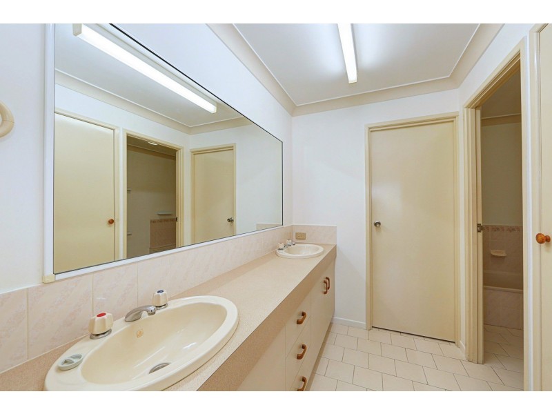 17 Stehbens Drive, Kepnock QLD 4670