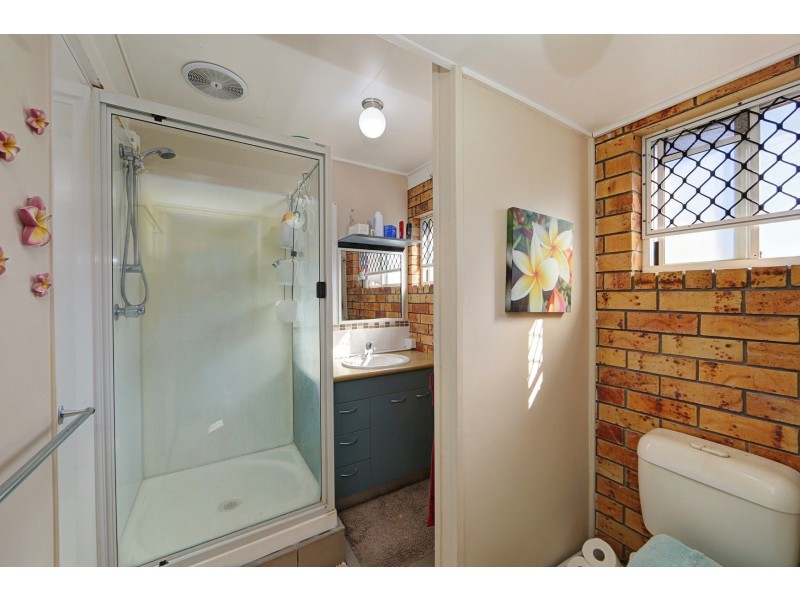 11 Tadgell Court, Avenell Heights QLD 4670