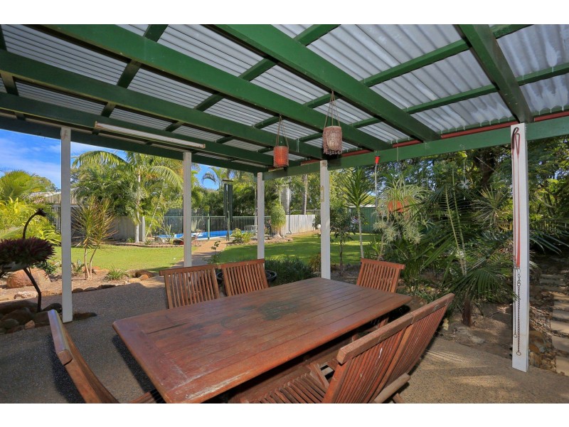 11 Tadgell Court, Avenell Heights QLD 4670