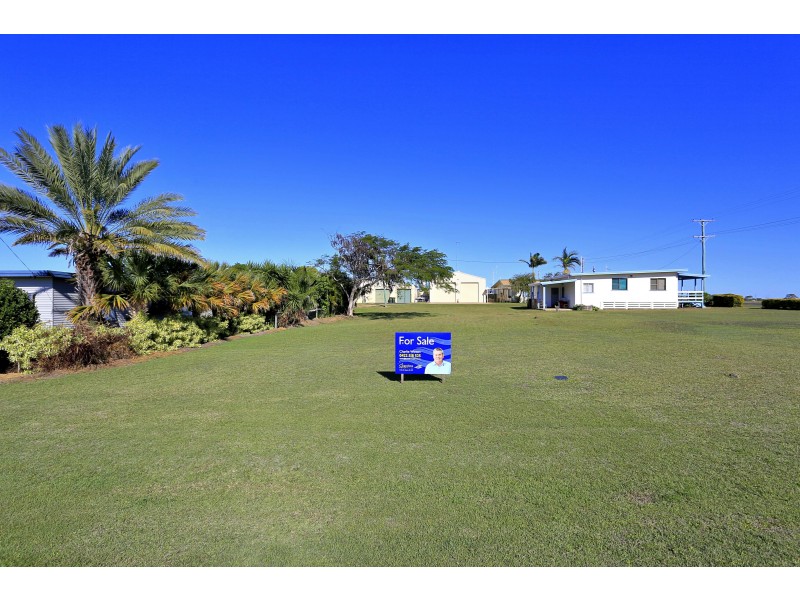 17 Brieschke Street, Elliott Heads QLD 4670