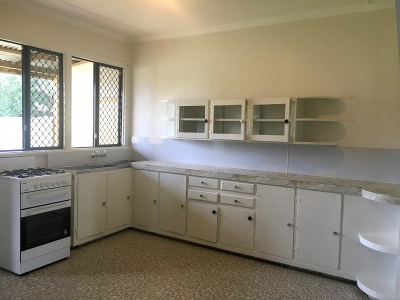 71 Boundary St, Walkervale QLD 4670