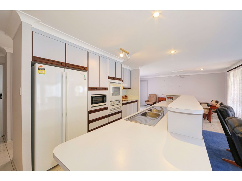 45 Fairway Dr, Bargara QLD 4670