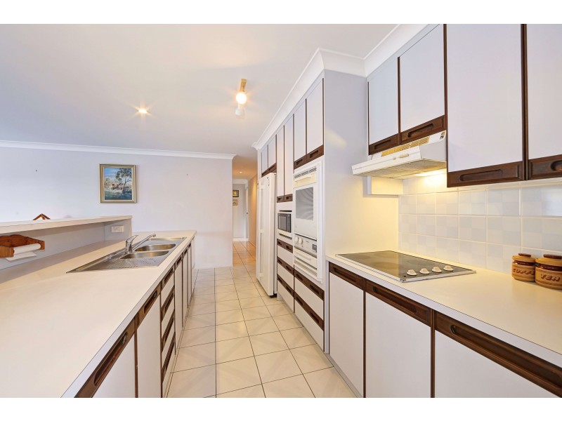 45 Fairway Dr, Bargara QLD 4670