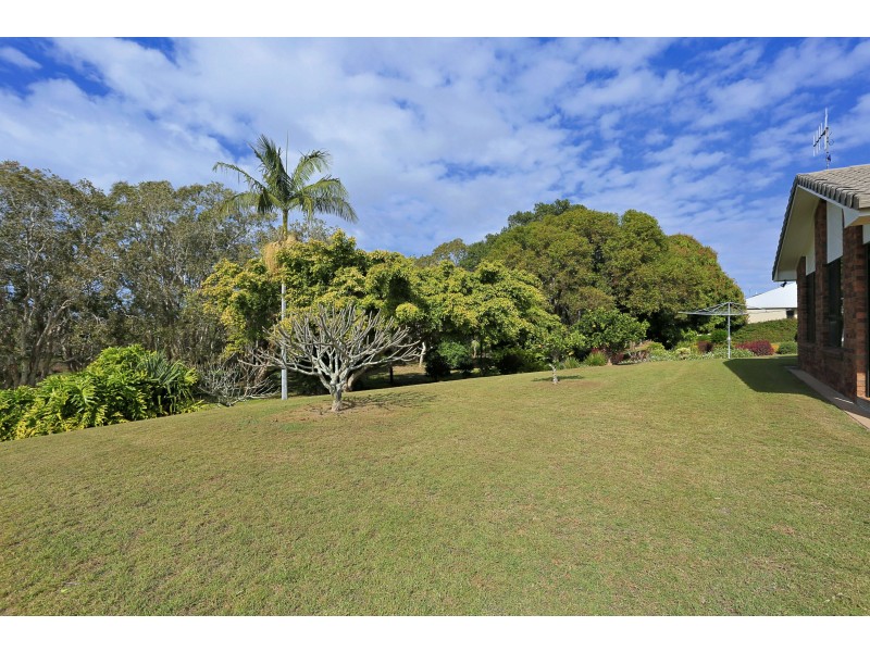 45 Fairway Dr, Bargara QLD 4670