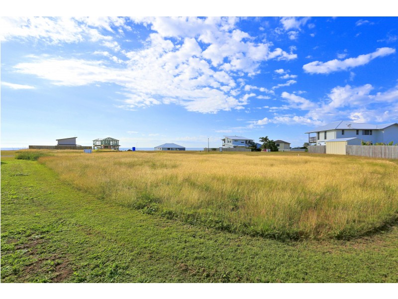 29 Emperor Dr, Elliott Heads QLD 4670