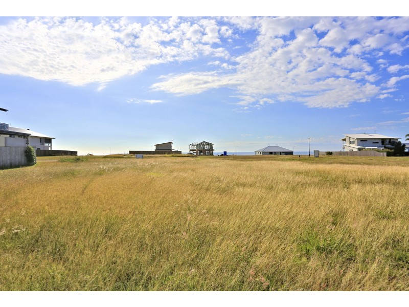 29 Emperor Dr, Elliott Heads QLD 4670