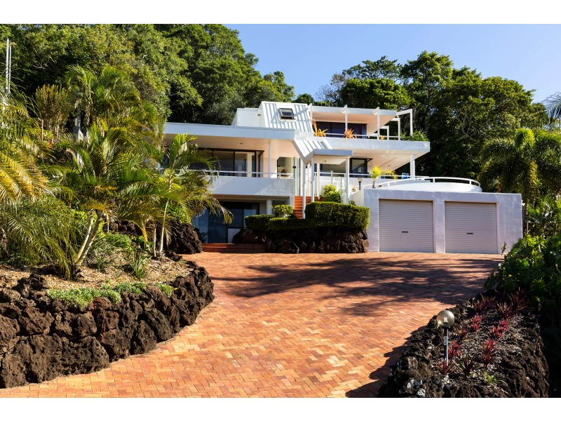 36 Rehbein Ave, Qunaba QLD 4670