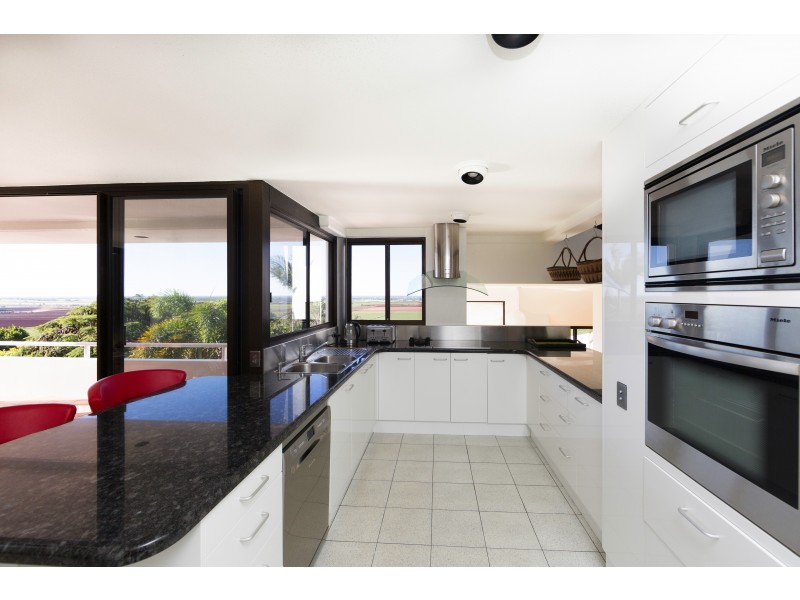 36 Rehbein Ave, Qunaba QLD 4670