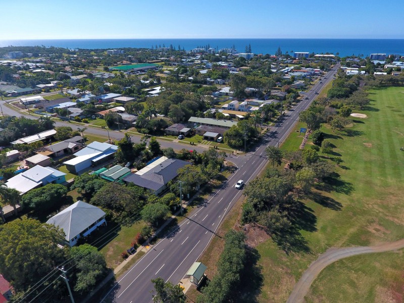 42 Bauer St, Bargara QLD 4670